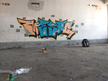 Graffiti Wall - Photo by mesag (2020)