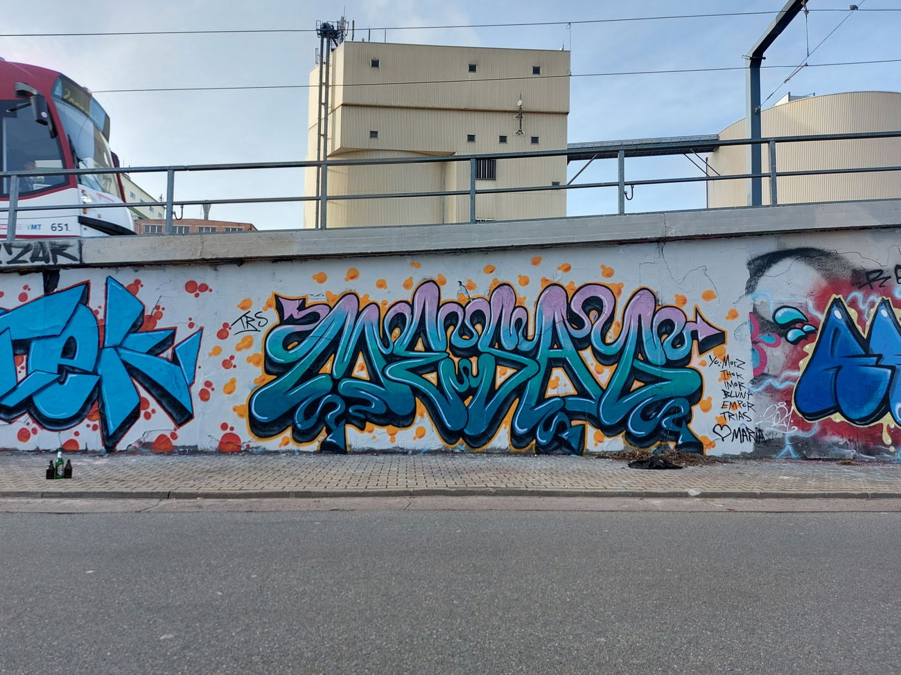 Graffiti Wall - Photo by mesag (2021)