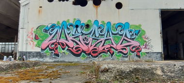 Graffiti Wall - Photo by mesag (2021)