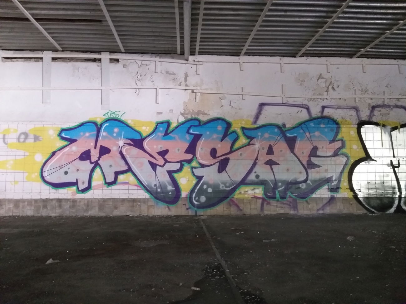 Graffiti Wall - Photo by mesag (2020)