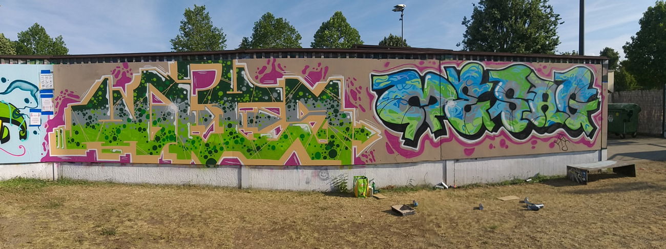 Graffiti Wall - Photo by mesag (2020)