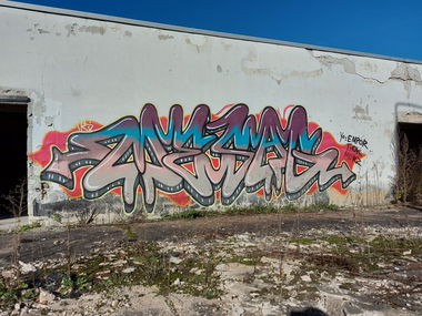 Graffiti Wall - Photo by mesag (2020)