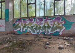 Graffiti Wall - Photo by mesag (2020)