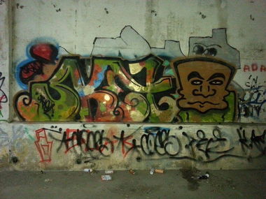 Graffiti Wall - Photo by messu (2014)