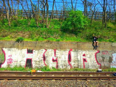 Graffiti Wall - Photo by messu (2014)