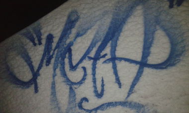 Graffiti Street Art - Photo by metanol