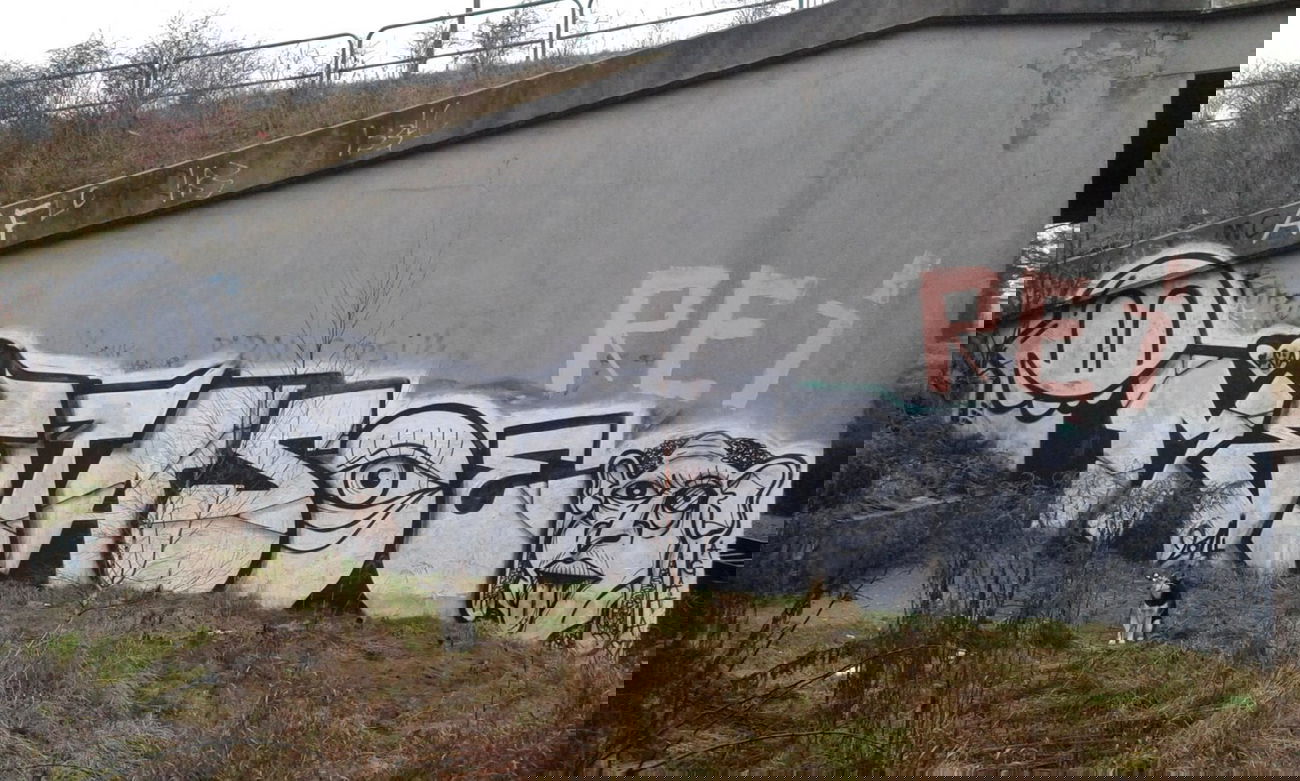 Graffiti Bombing in Olsztyn - Photo by metanol