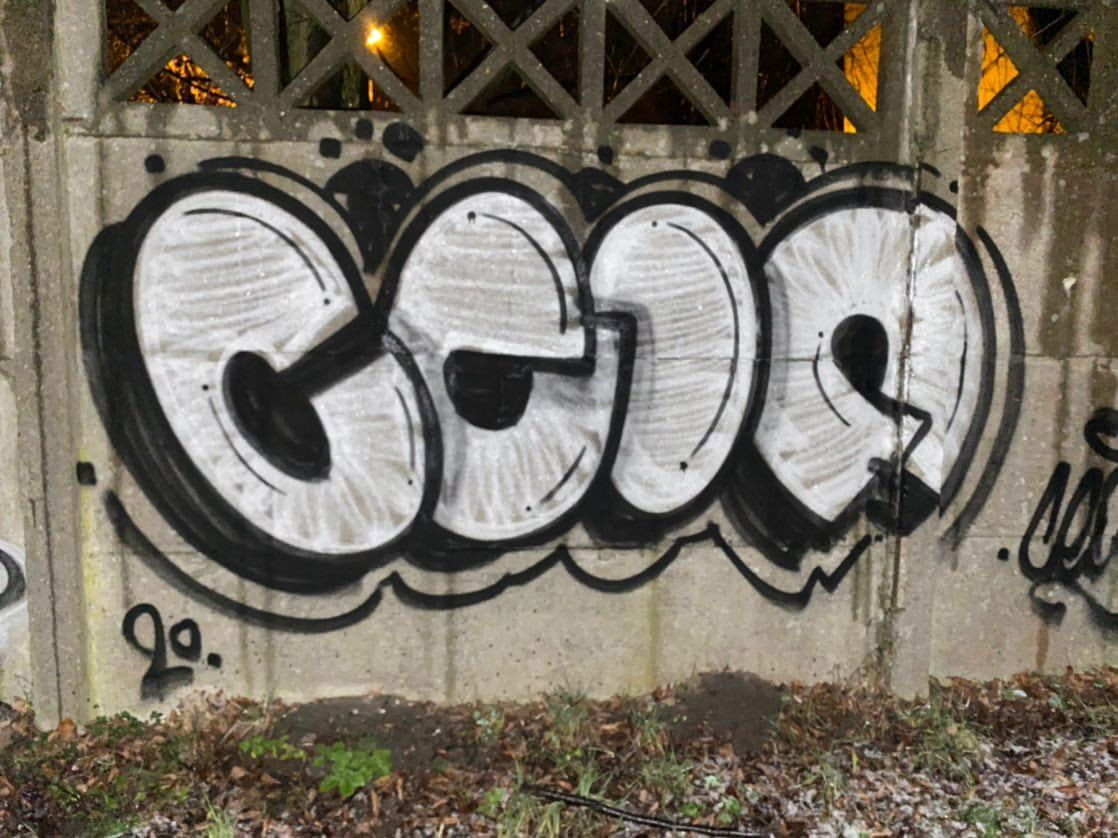 Graffiti Bombing - Photo by metanol - 2 (2020)