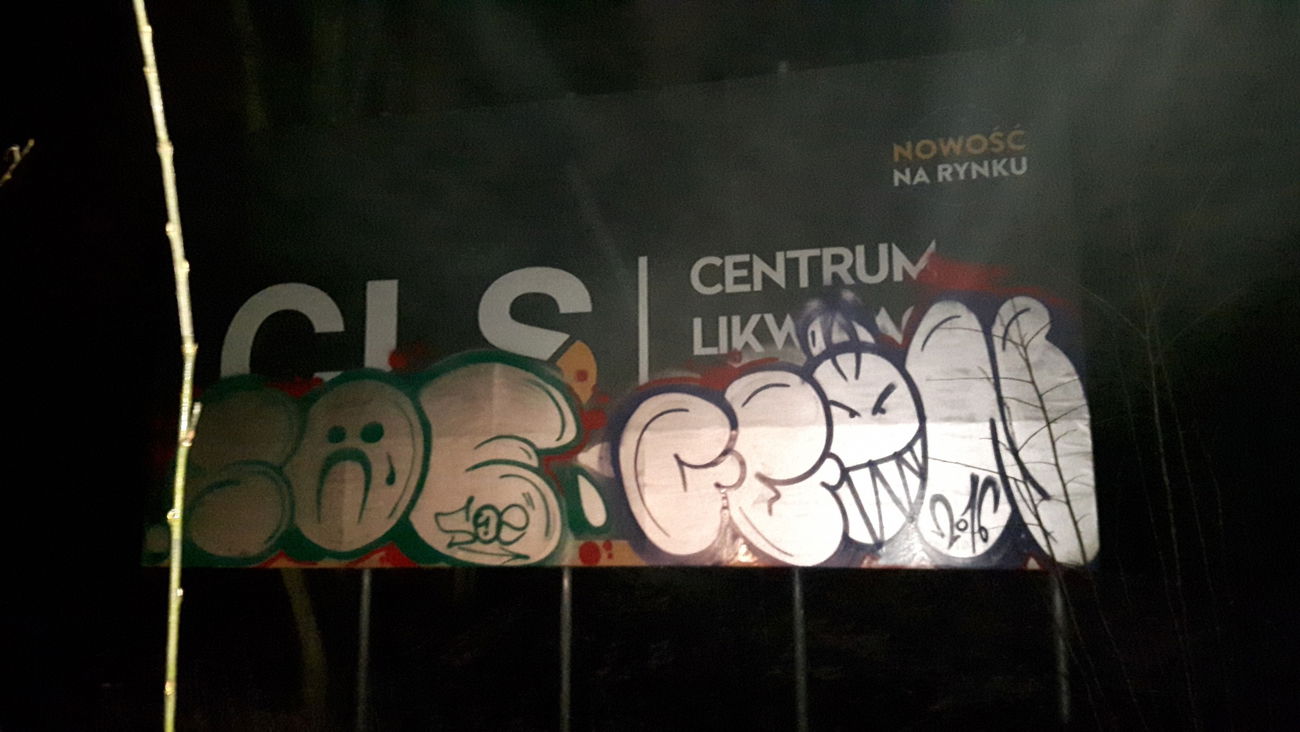 Graffiti Bombing - Photo by metanol