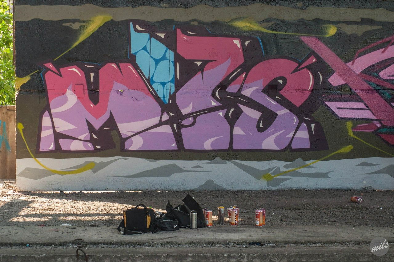 Graffiti Wall - Photo by mi1s (2013)