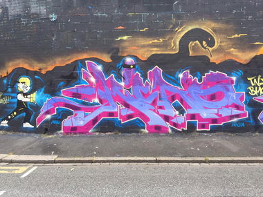 Graffiti Wall - Photo by micro79