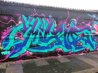 Graffiti Wall - Photo by micro79