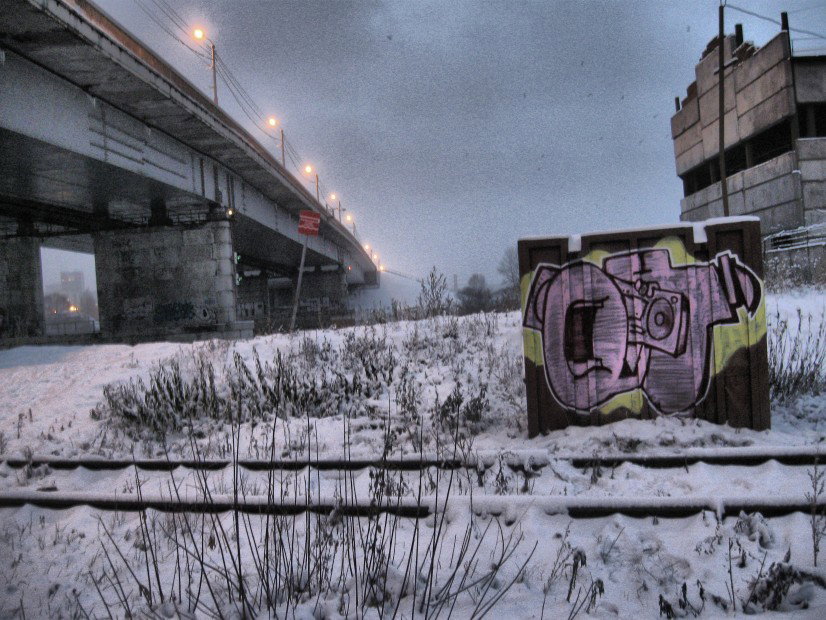 Graffiti Bombing - Photo by microu - Ou