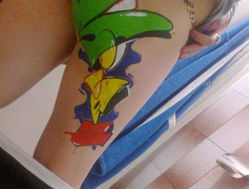 Graffiti Artwork - Photo by mide