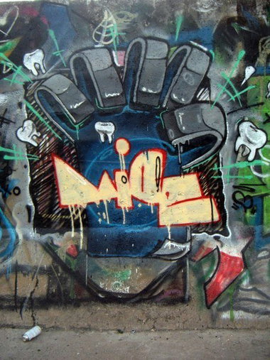 Graffiti Wall - Photo by mide