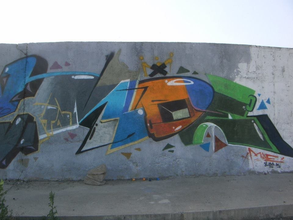 Graffiti Wall - Photo by mide