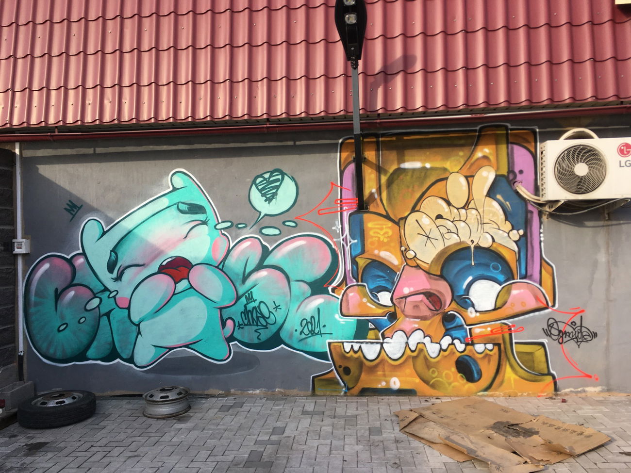 Graffiti Wall - Photo by mide