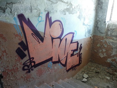 Graffiti Wall - Photo by mide (2016)