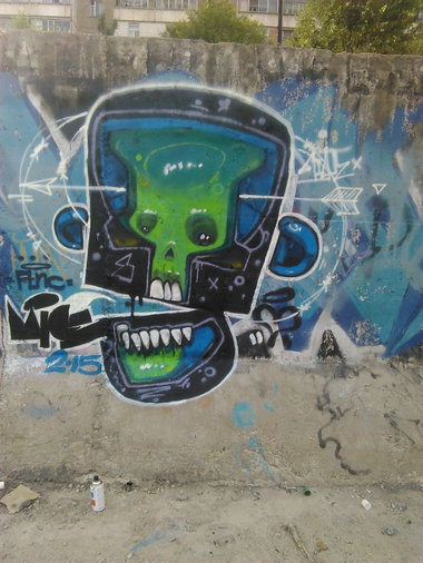 Graffiti Wall - Photo by mide (2015)