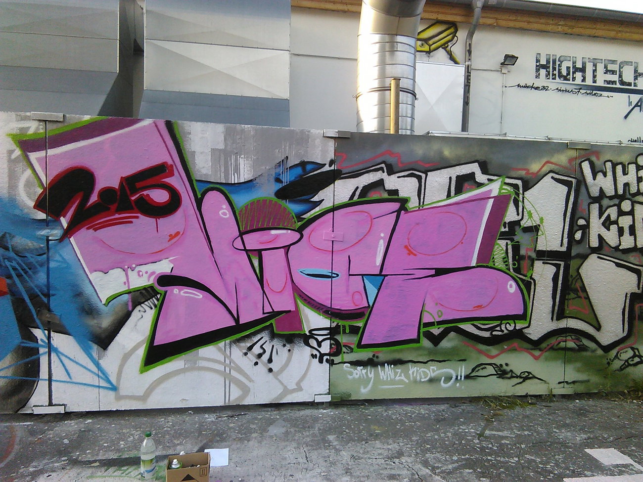 Graffiti Wall - Photo by mide (2015)
