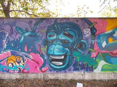 Graffiti Wall - Photo by mide