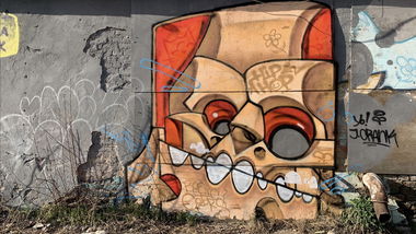 Graffiti Wall - Photo by mide