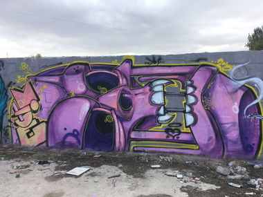 Graffiti Wall - Photo by mide