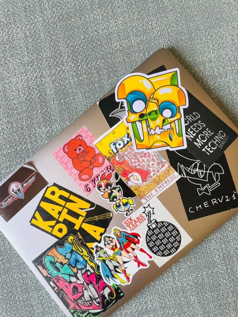 Graffiti Wall - Photo by mide