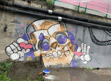 Graffiti Wall - Photo by mide