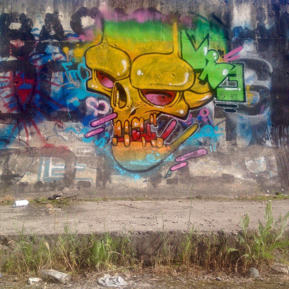 Graffiti Wall - Photo by mide