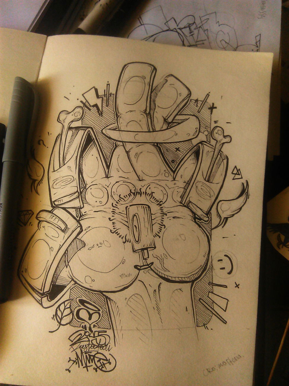 Graffiti Sketch - Photo by mide (2015)