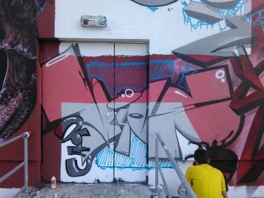 Graffiti Wall - Photo by mide