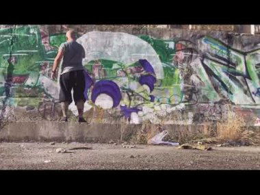 Graffiti Video - Photo by mide - ogmide