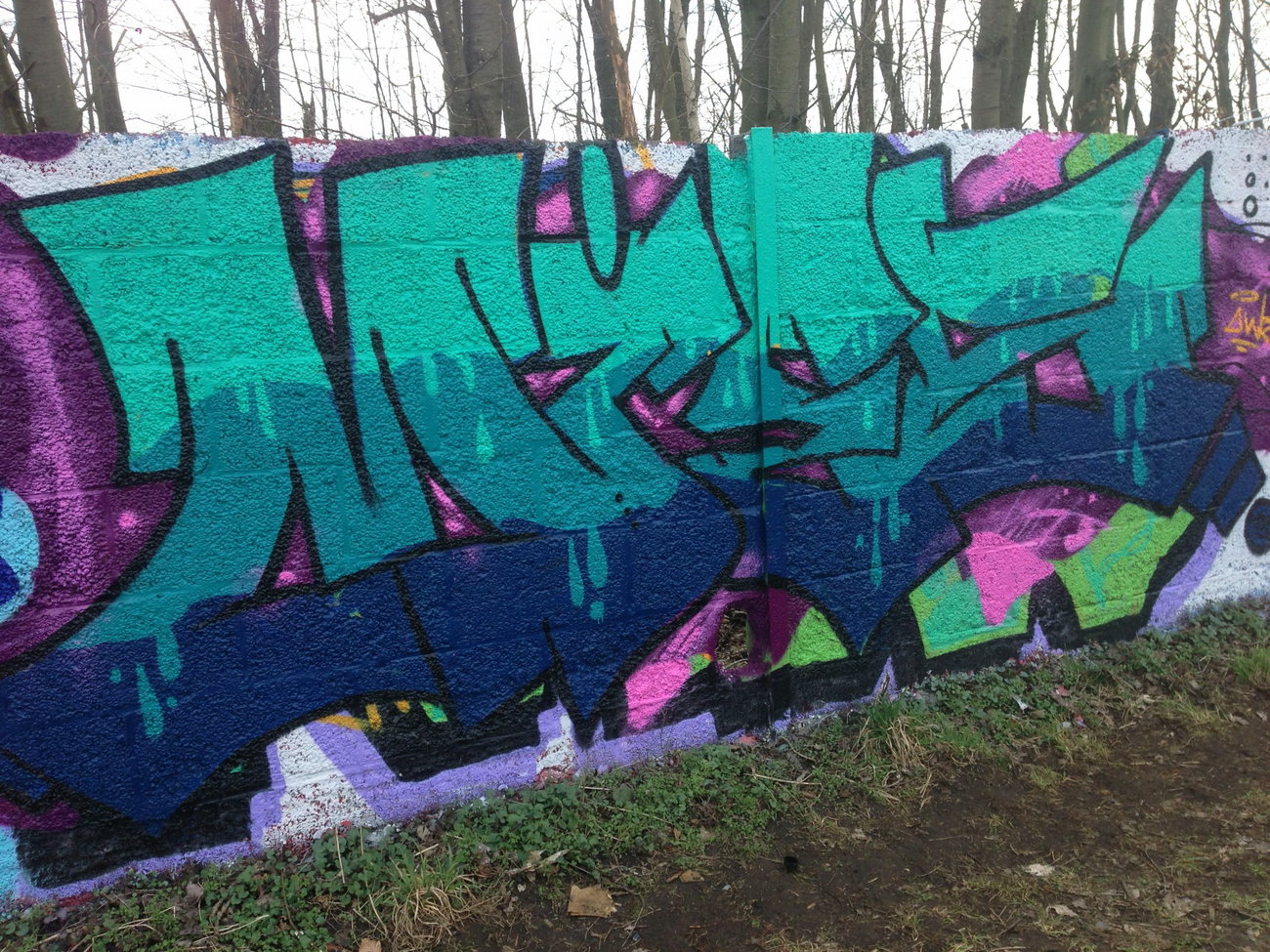 Graffiti Wall - Photo by miesetype - mies, owe, dortmund (2018)