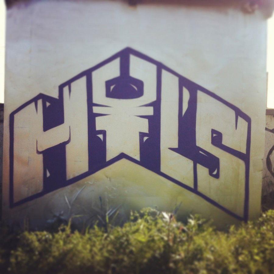 Graffiti Wall in Saint-Petersbur - Photo by mils - mils