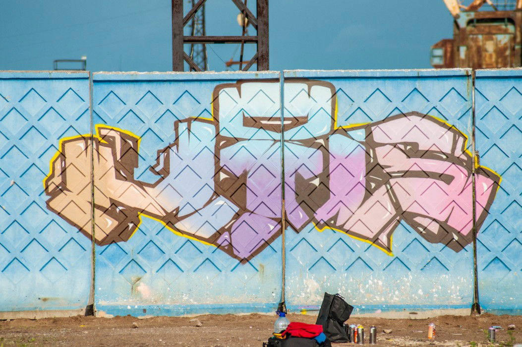 Graffiti Wall in Saint-Petersbur - Photo by mils - mils