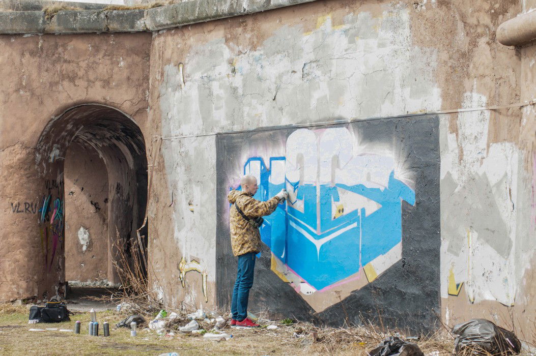 Graffiti Wall in Saint-Petersbur - Photo by mils - mils, action