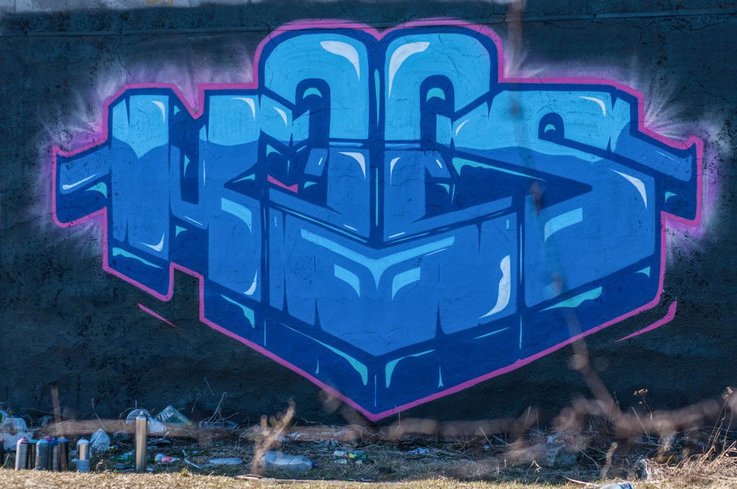 Graffiti Wall in Saint-Petersbur - Photo by mils - mils