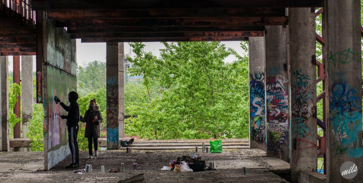 Graffiti Artwork in Saint-Petersbur - Photo by mils - mils, action