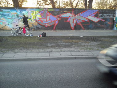 Graffiti Wall - Photo by mini