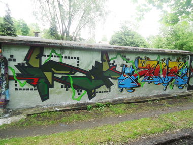 Graffiti Wall - Photo by mini