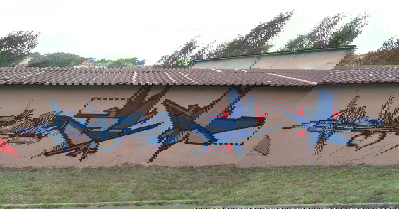 Graffiti Wall - Photo by mini