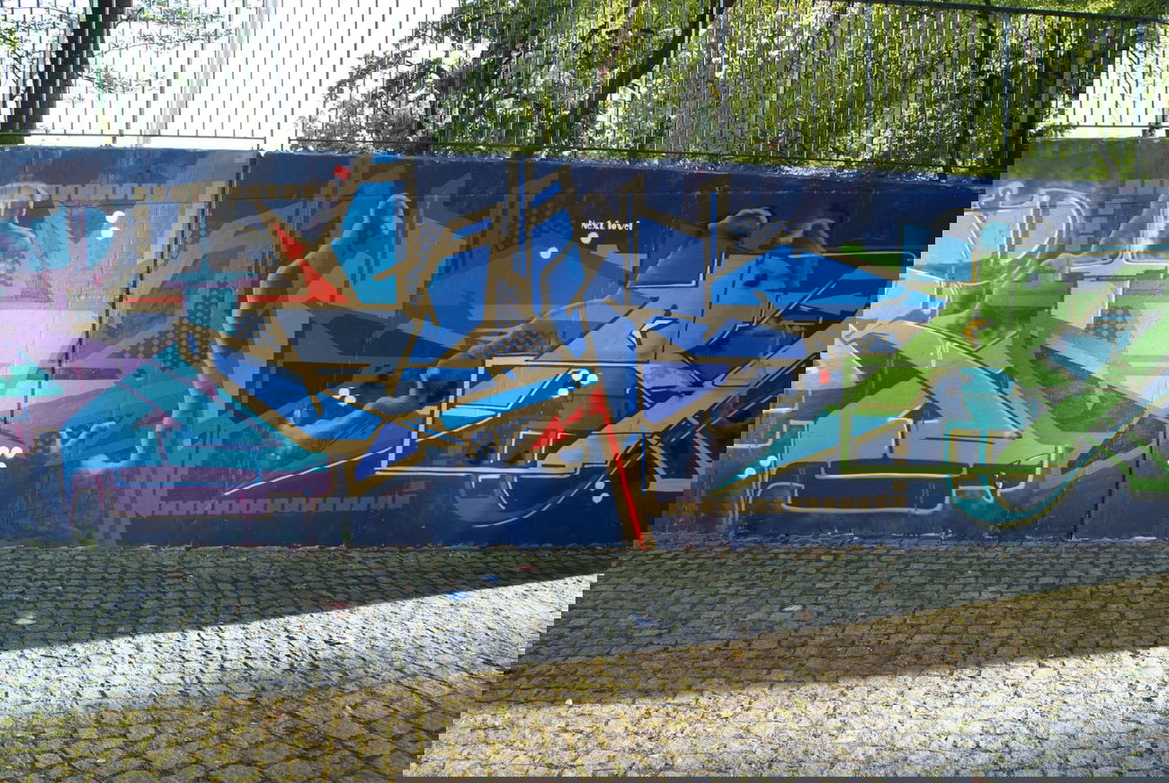 Graffiti Wall - Photo by mini