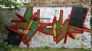 Graffiti Wall - Photo by mini