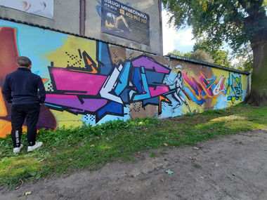 Graffiti Wall - Photo by mini