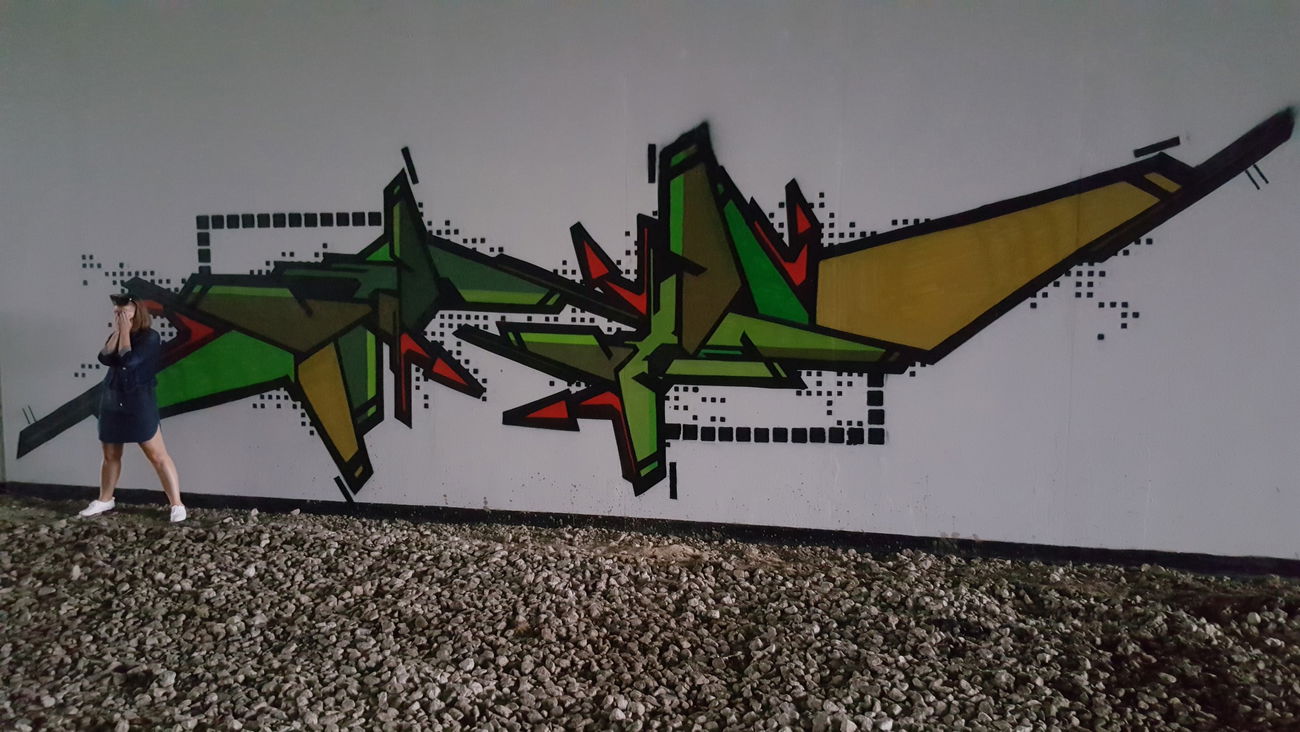 Graffiti Wall - Photo by mini