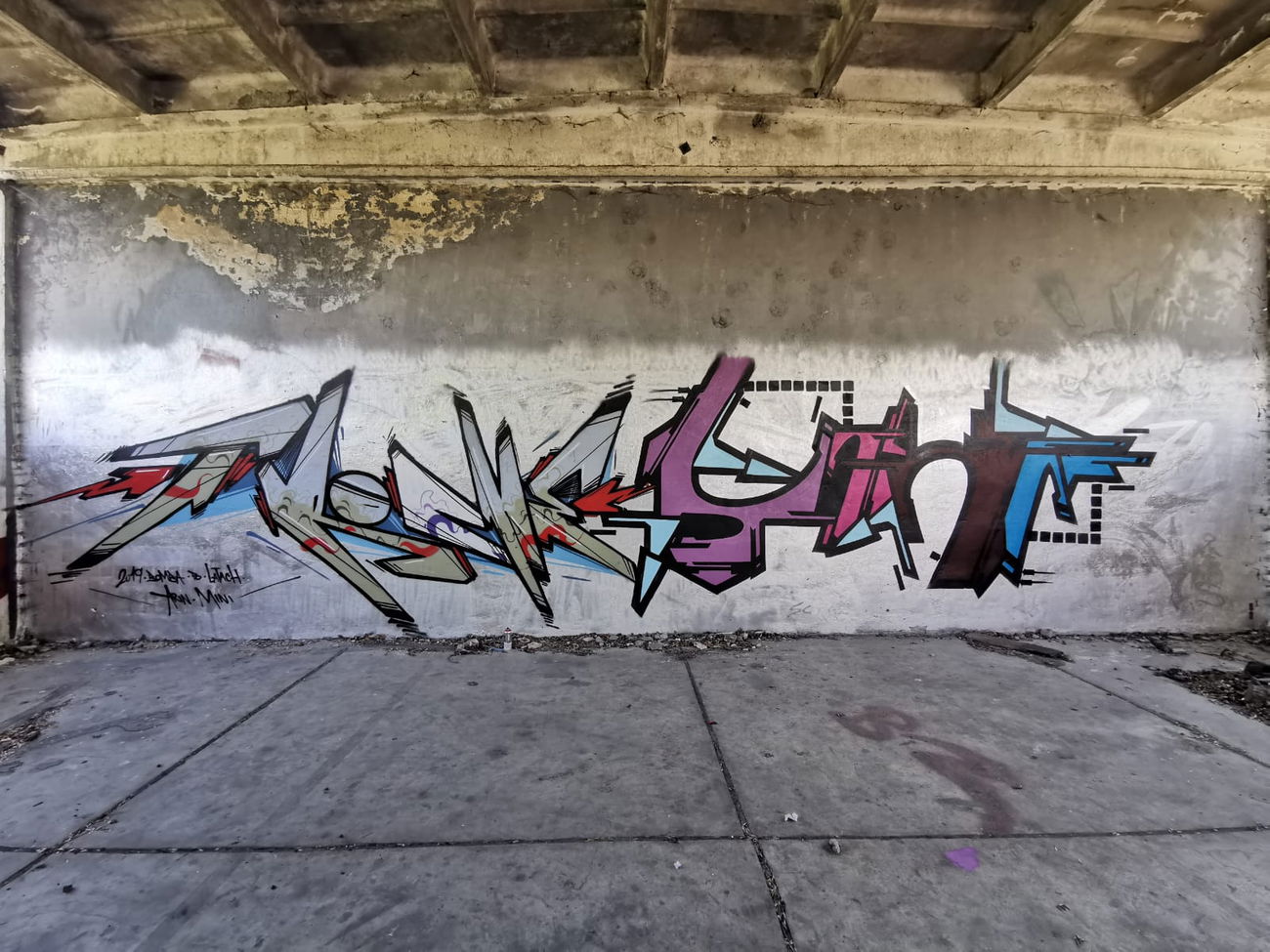 Graffiti Wall - Photo by mini (2019)