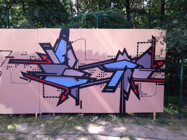 Graffiti Wall - Photo by mini