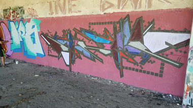 Graffiti Wall - Photo by mini