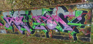 Graffiti Wall - Photo by mioer - mioemioer